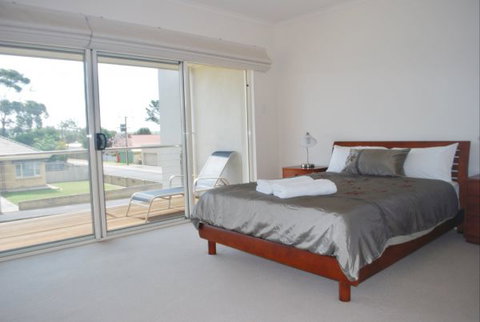 5 Nautilus At Port Elliot - Tourism TAS 7